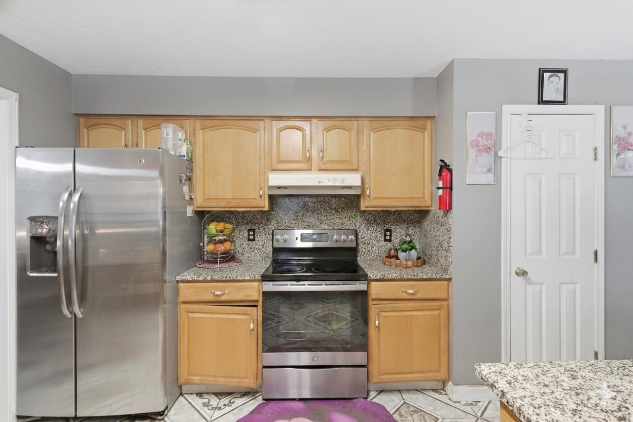 240 North Brownell Road Williston, VT 05495 - Photo 12 of 34