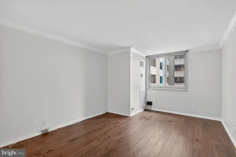 $319,000 | 4601 North Park Avenue, Unit 402B, Chevy Chase, MD 20815
