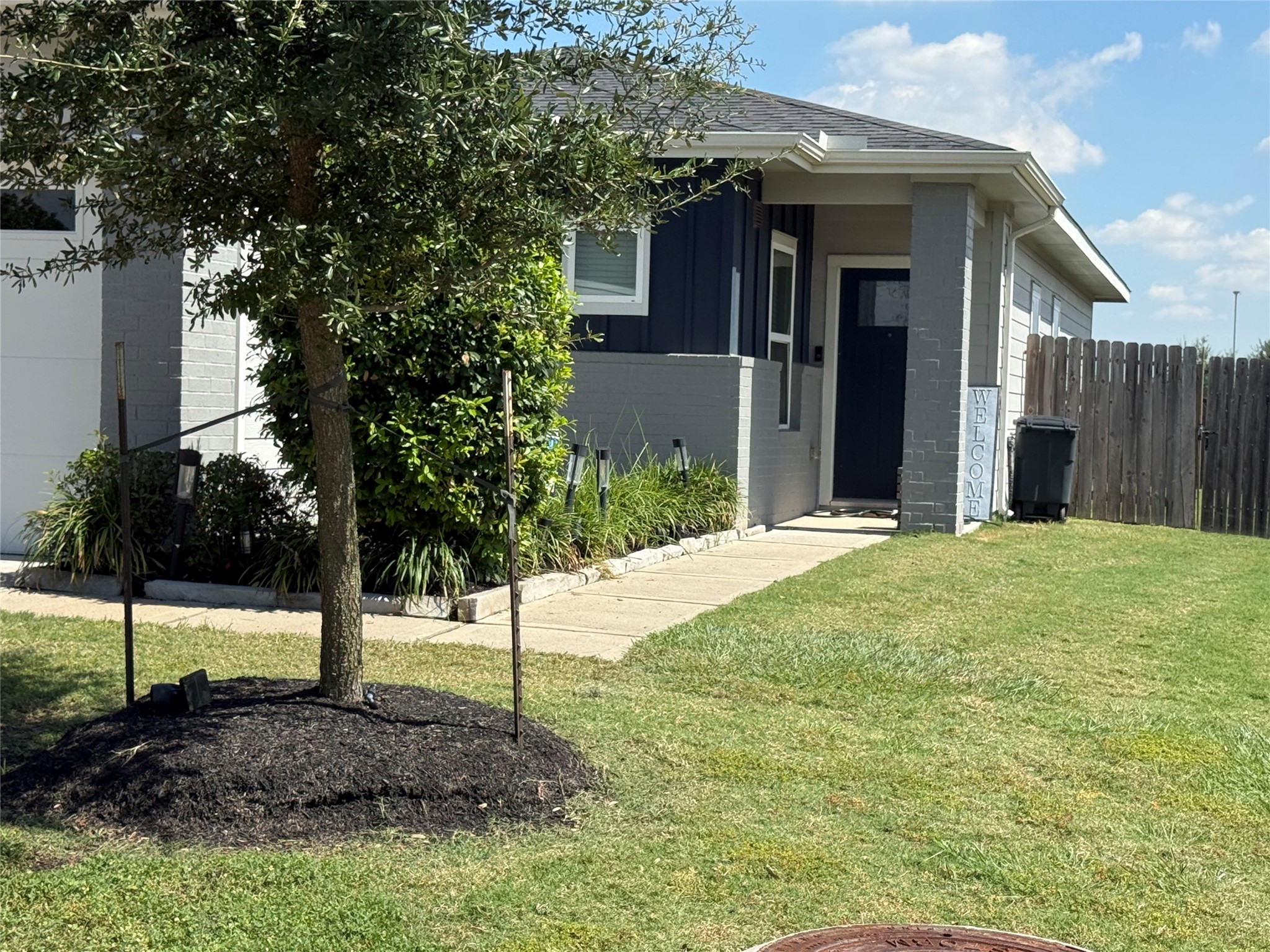 12583 Fleet River Road Houston, TX 77047 - Photo 2 of 14 Gallery Image 2