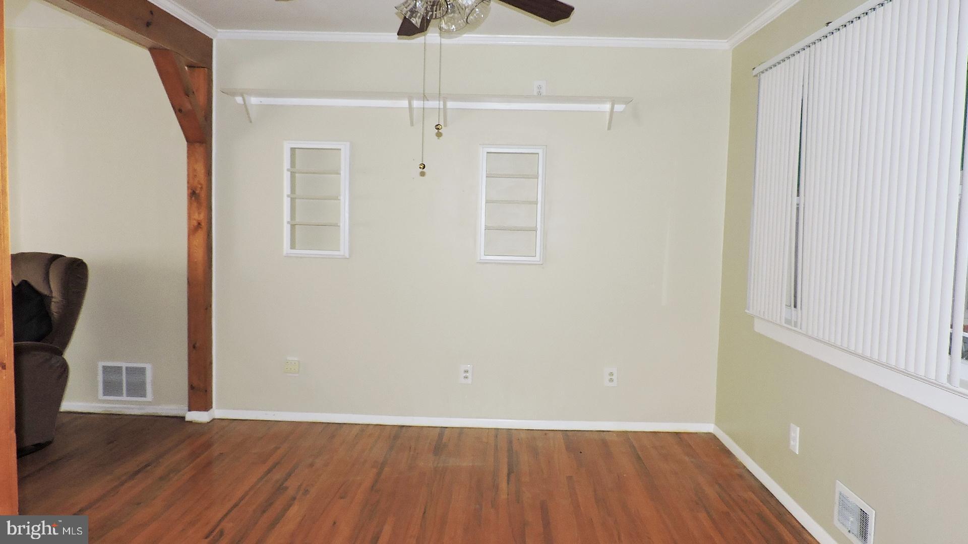 11 Walton Road Mount Holly, NJ 08060 - Photo 3 of 18