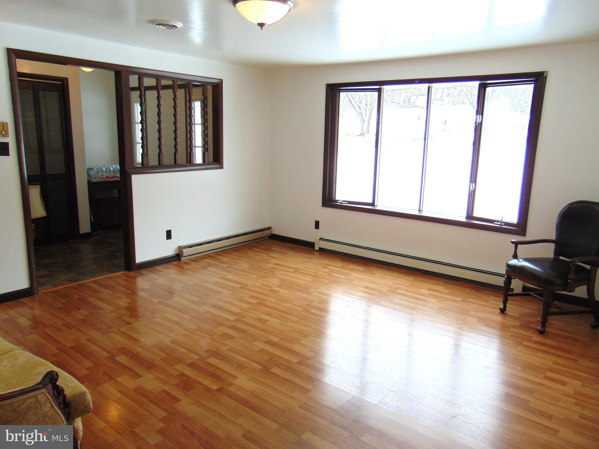 2029 Reed Road Knoxville, MD 21758 - Photo 12 of 96 bright liviing room