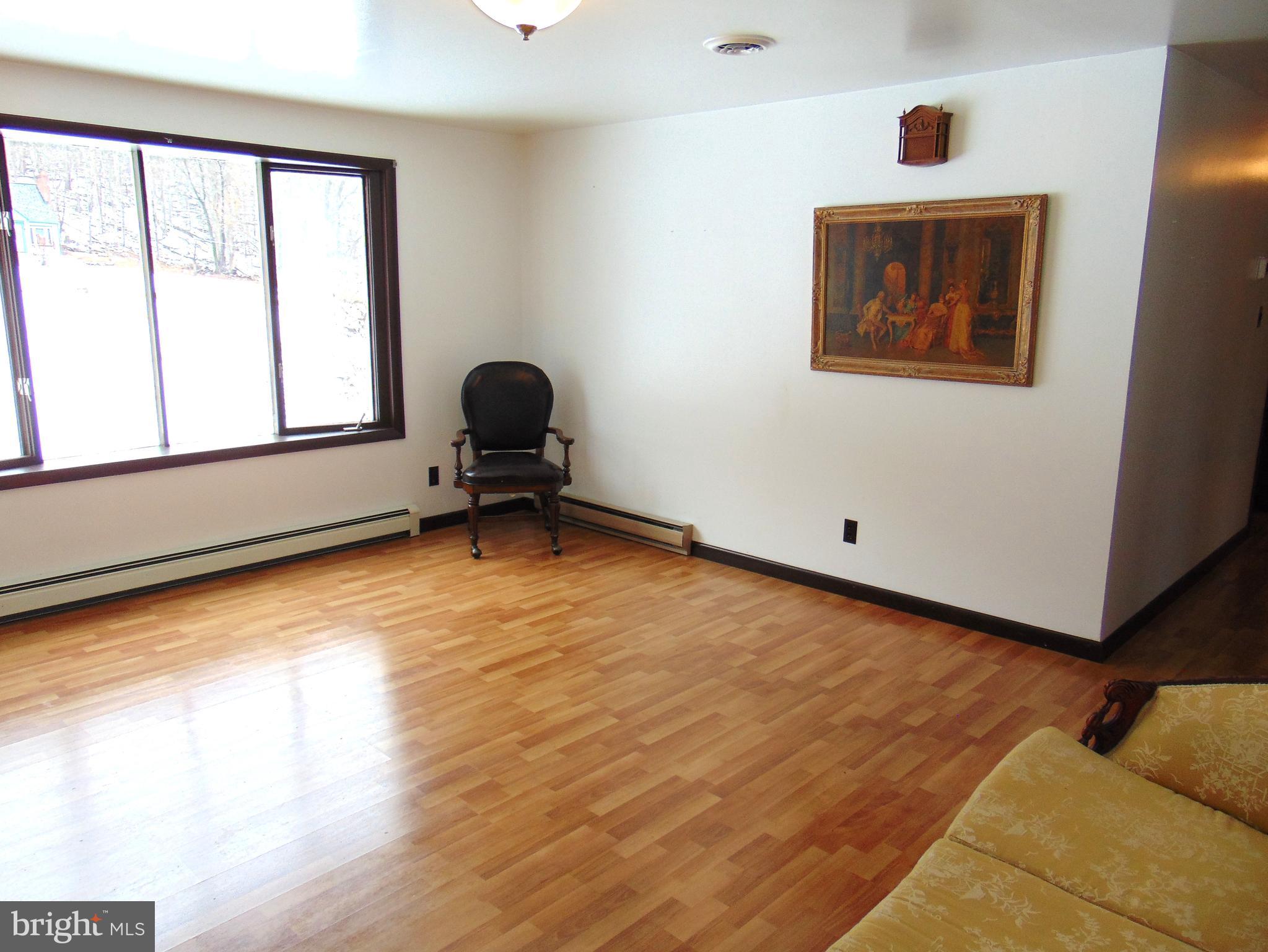 2029 Reed Road Knoxville, MD 21758 - Photo 13 of 96 living room