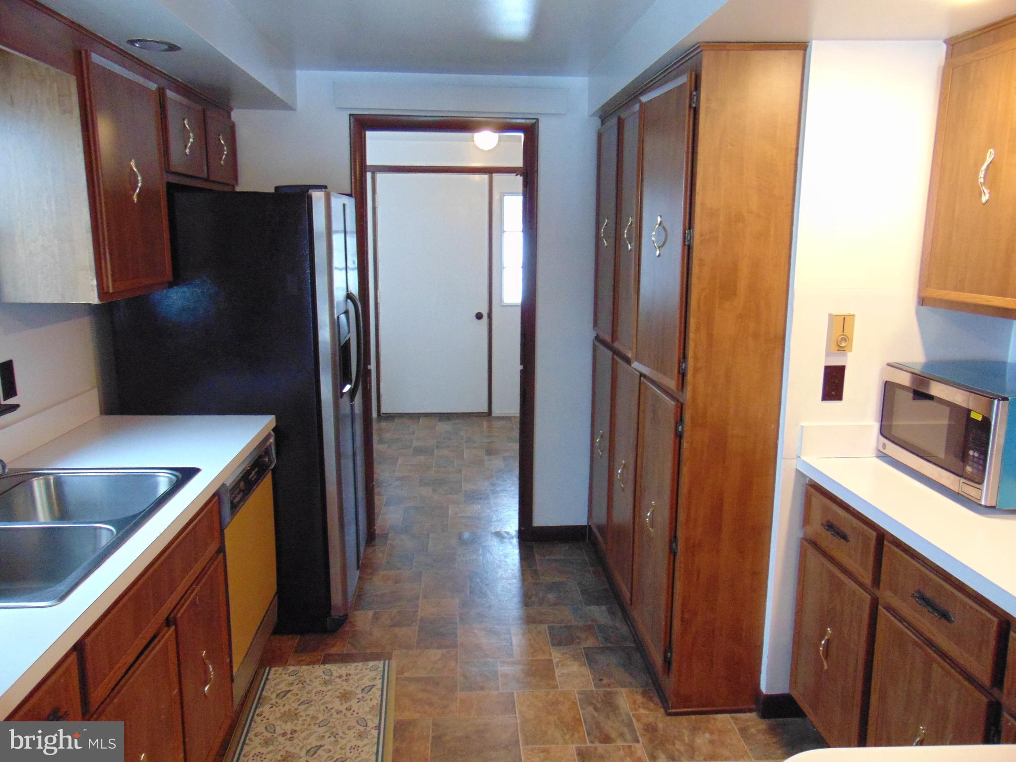 2029 Reed Road Knoxville, MD 21758 - Photo 18 of 96 galley style kitchen
