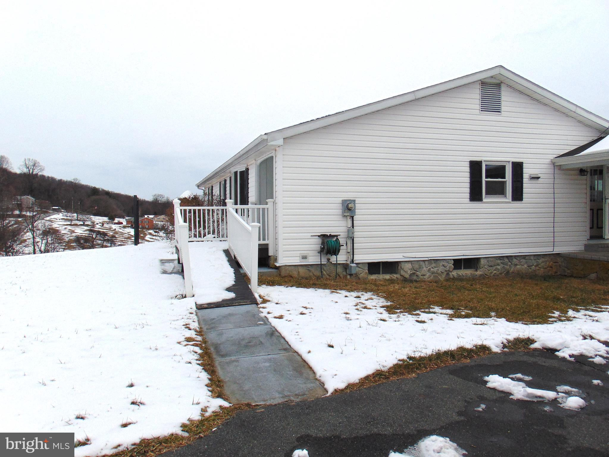 2029 Reed Road Knoxville, MD 21758 - Photo 4 of 96 Handicap accessible through the front