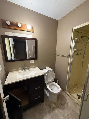 $199,000 | 3301 East 106th Terrace, Kansas City, MO 64137