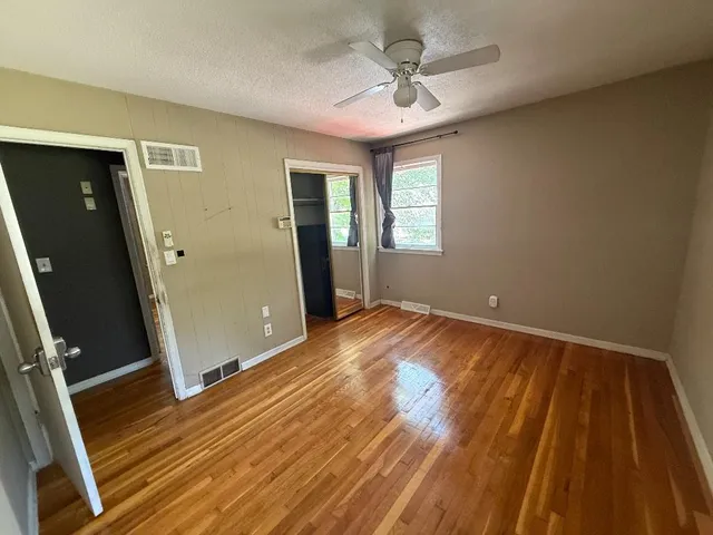 $199,000 | 3301 East 106th Terrace, Kansas City, MO 64137