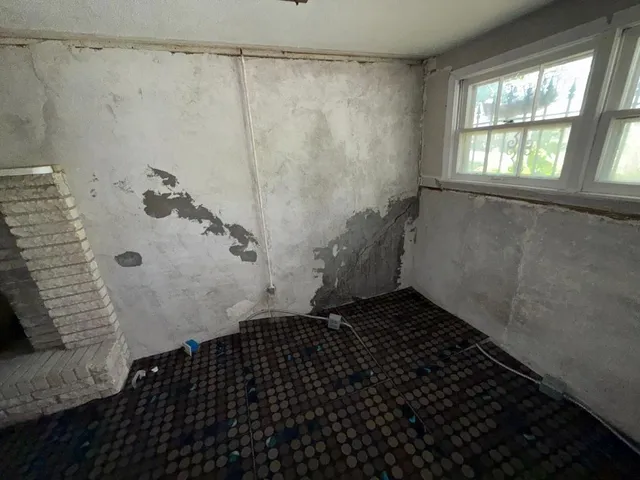 $199,000 | 3301 East 106th Terrace, Kansas City, MO 64137