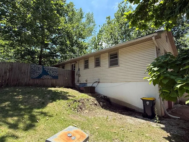 $199,000 | 3301 East 106th Terrace, Kansas City, MO 64137