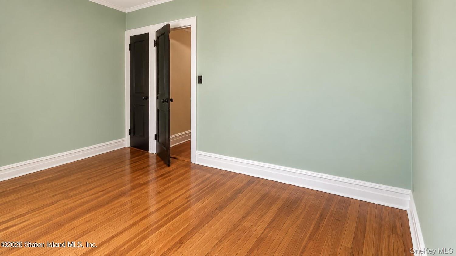 79-52 77th Road Queens, NY 11385 - Photo 11 of 14 689c681d-3b26-4de3-9bc6-ebac24e4c70f