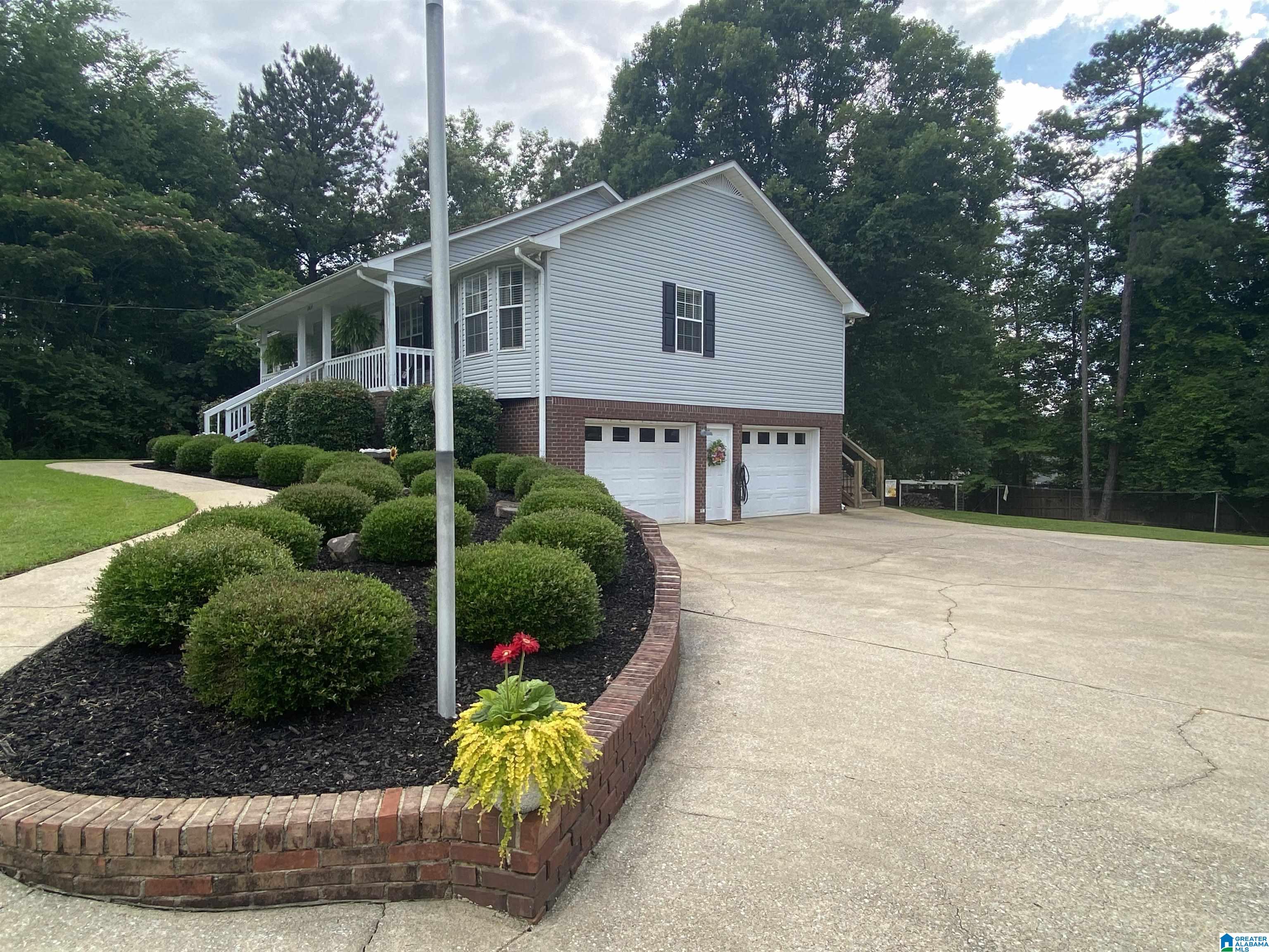13634 Lisa Drive McCalla, AL 35111 - Photo 3 of 39