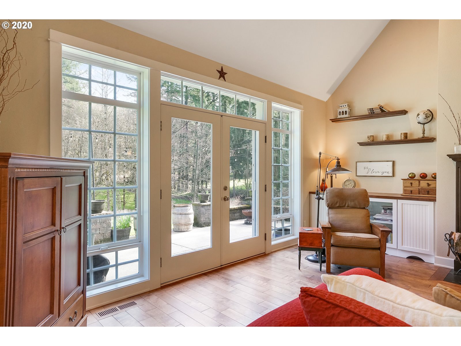353 Rees Hill Road Southeast Salem, OR 97306 - Photo 4 of 32