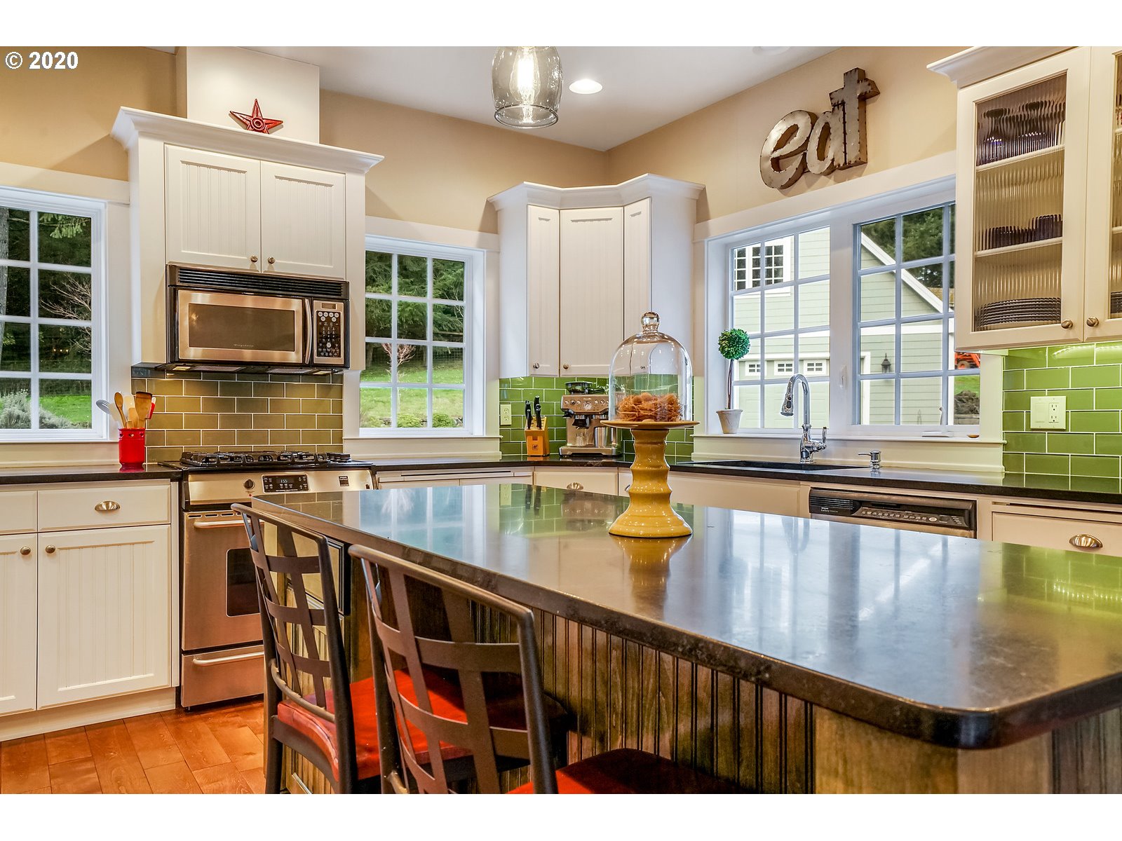 353 Rees Hill Road Southeast Salem, OR 97306 - Photo 10 of 32