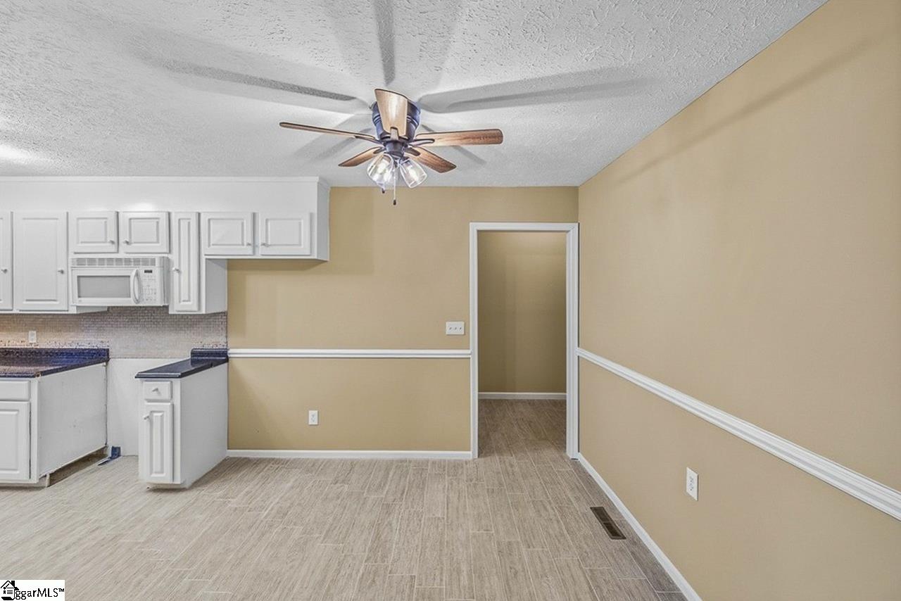 124 Nottingham Lane Easley, SC 29640 - Photo 12 of 30