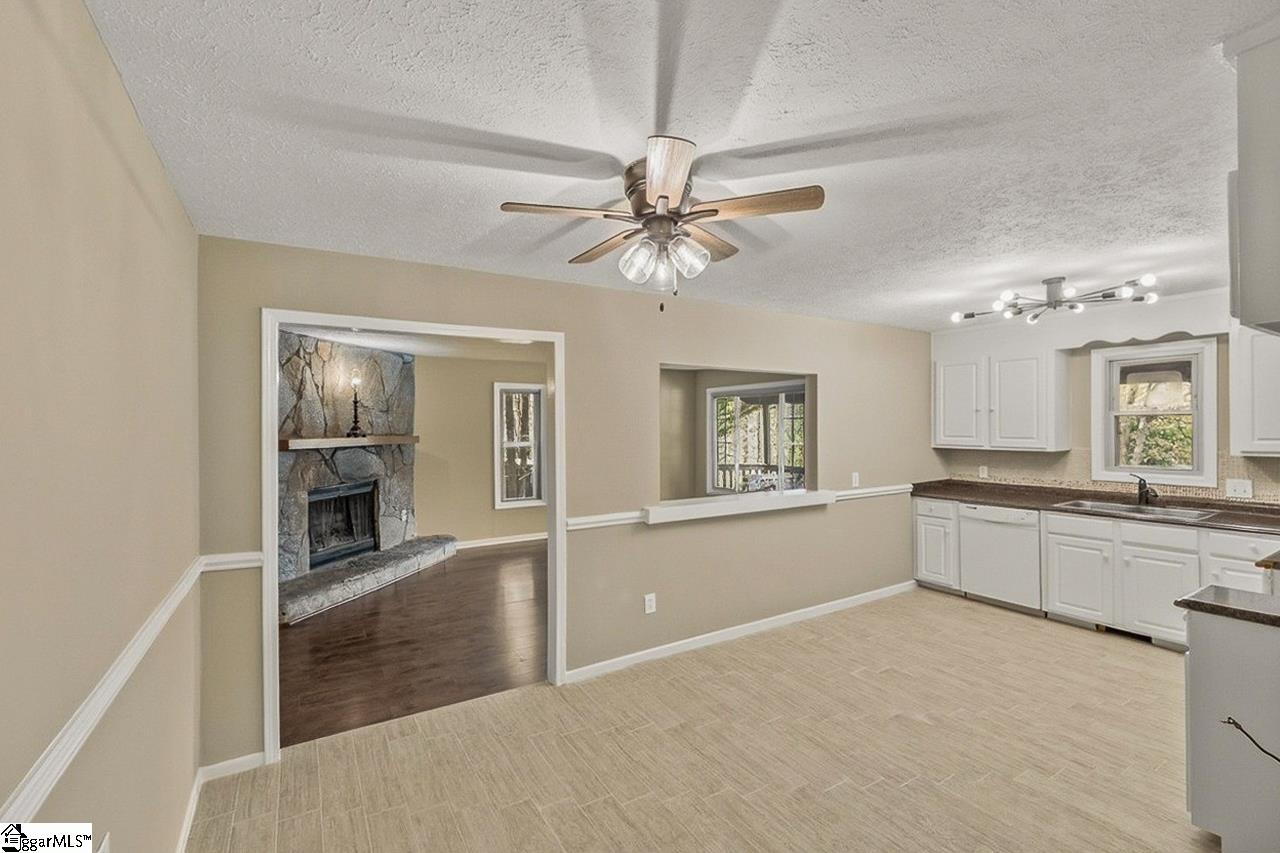 124 Nottingham Lane Easley, SC 29640 - Photo 13 of 30