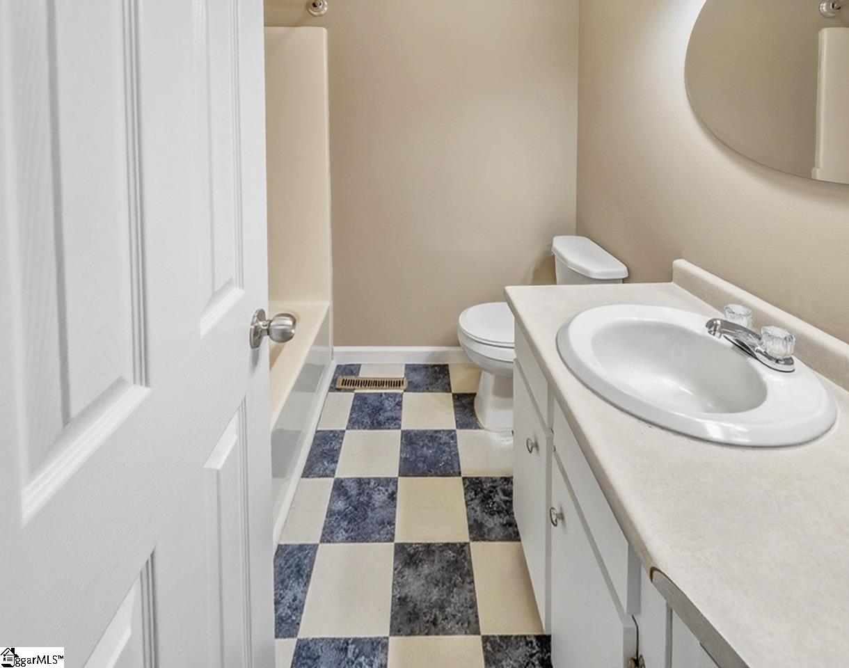 124 Nottingham Lane Easley, SC 29640 - Photo 16 of 30