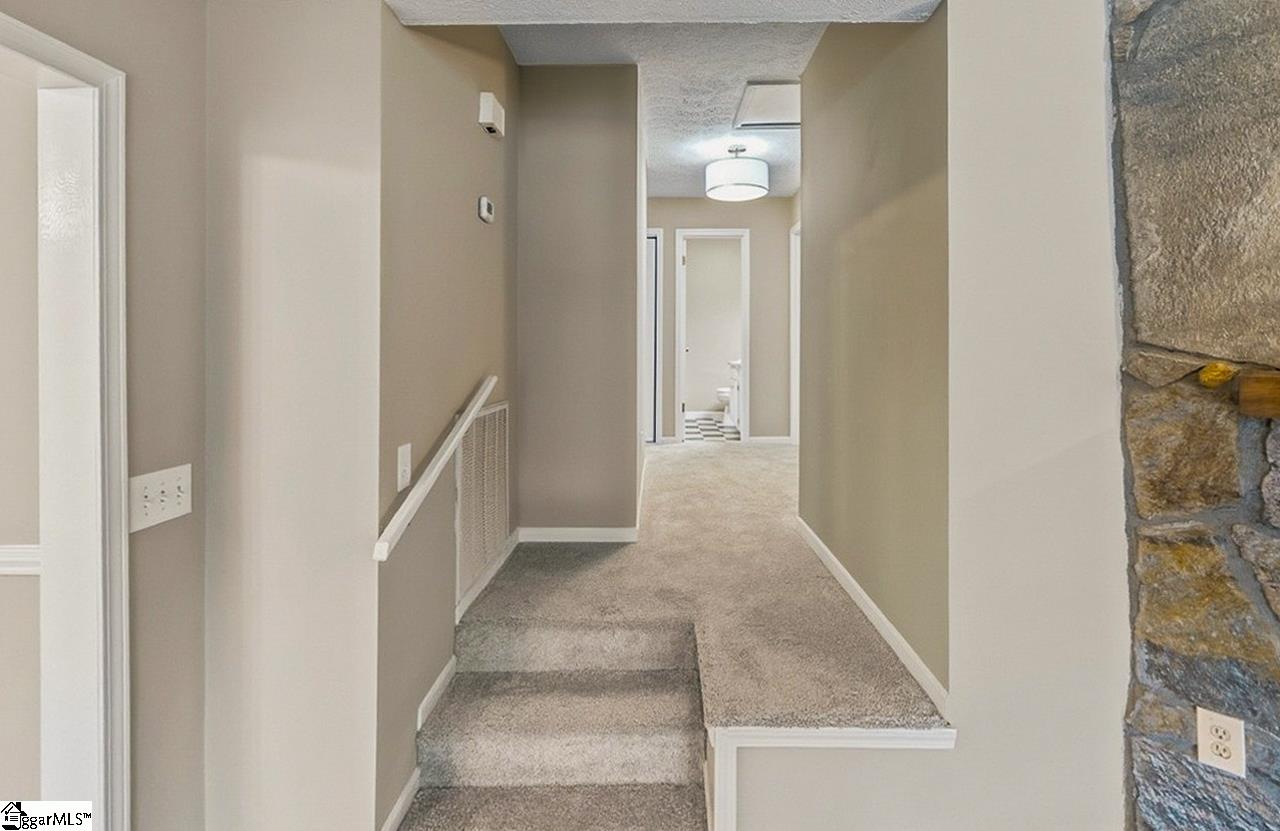 124 Nottingham Lane Easley, SC 29640 - Photo 17 of 30