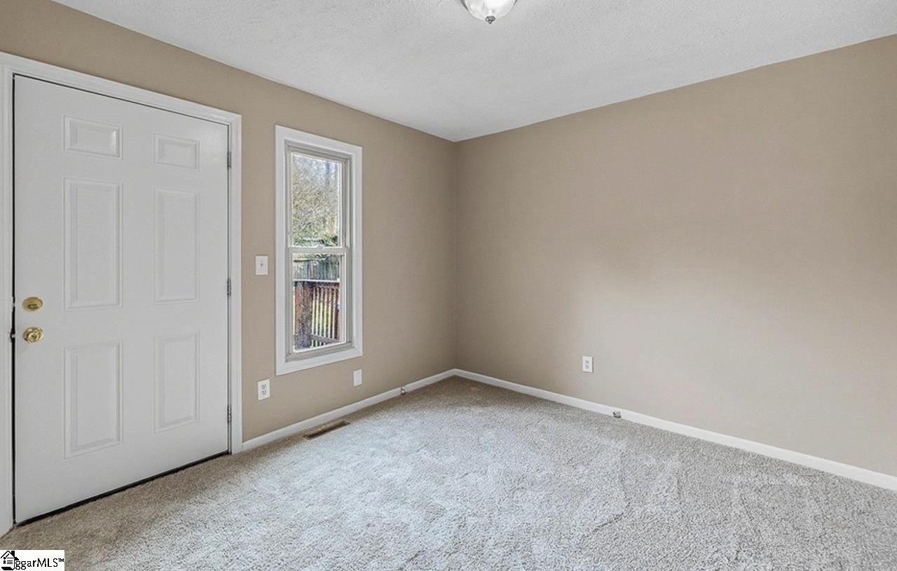 124 Nottingham Lane Easley, SC 29640 - Photo 22 of 30