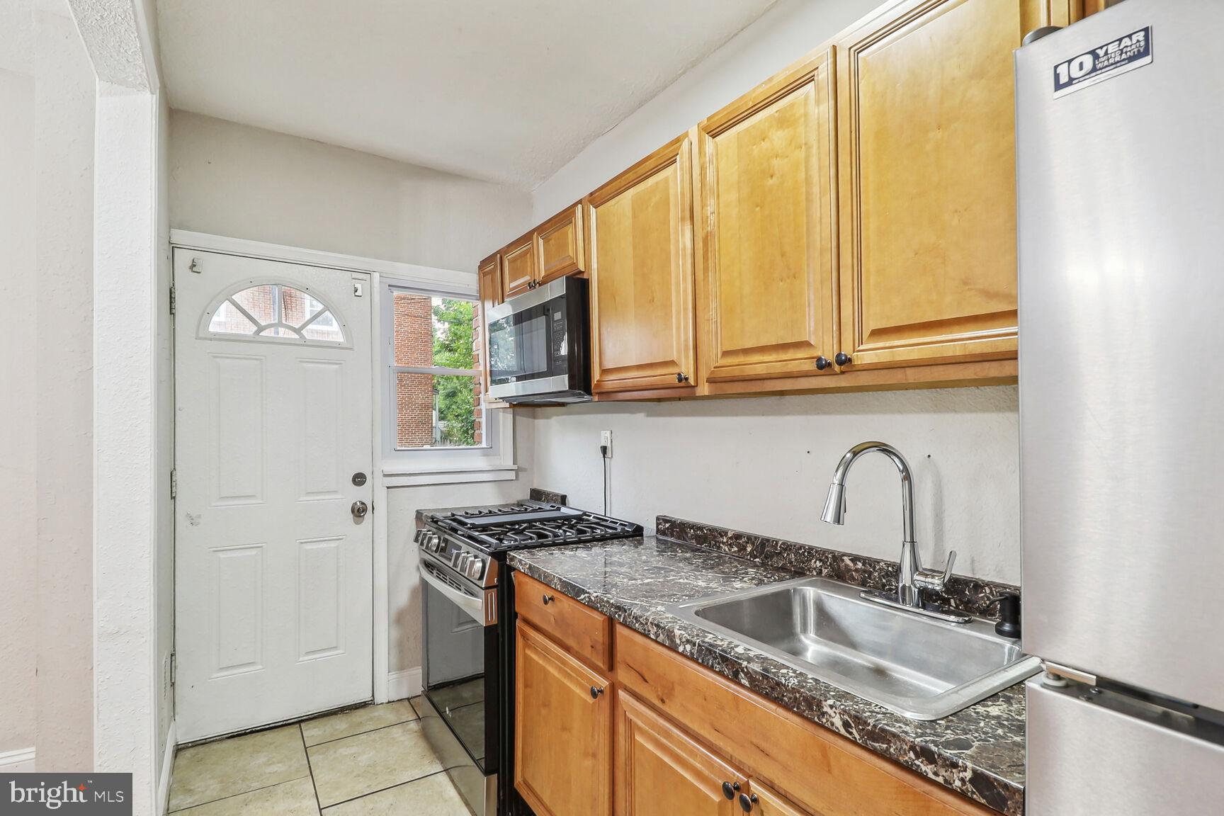 2818 Quantico Avenue Baltimore, MD 21215 - Photo 11 of 26