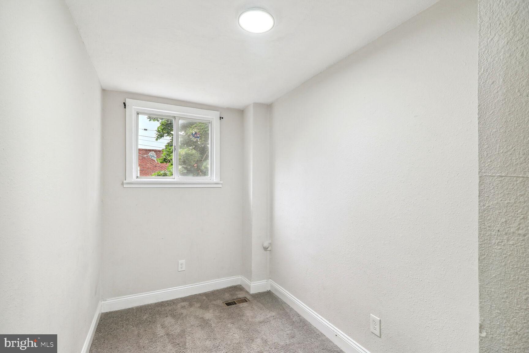 2818 Quantico Avenue Baltimore, MD 21215 - Photo 13 of 26