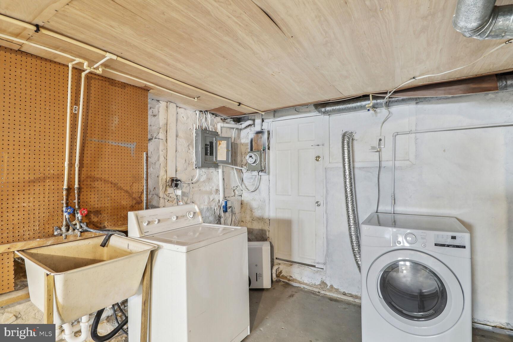 2818 Quantico Avenue Baltimore, MD 21215 - Photo 21 of 26