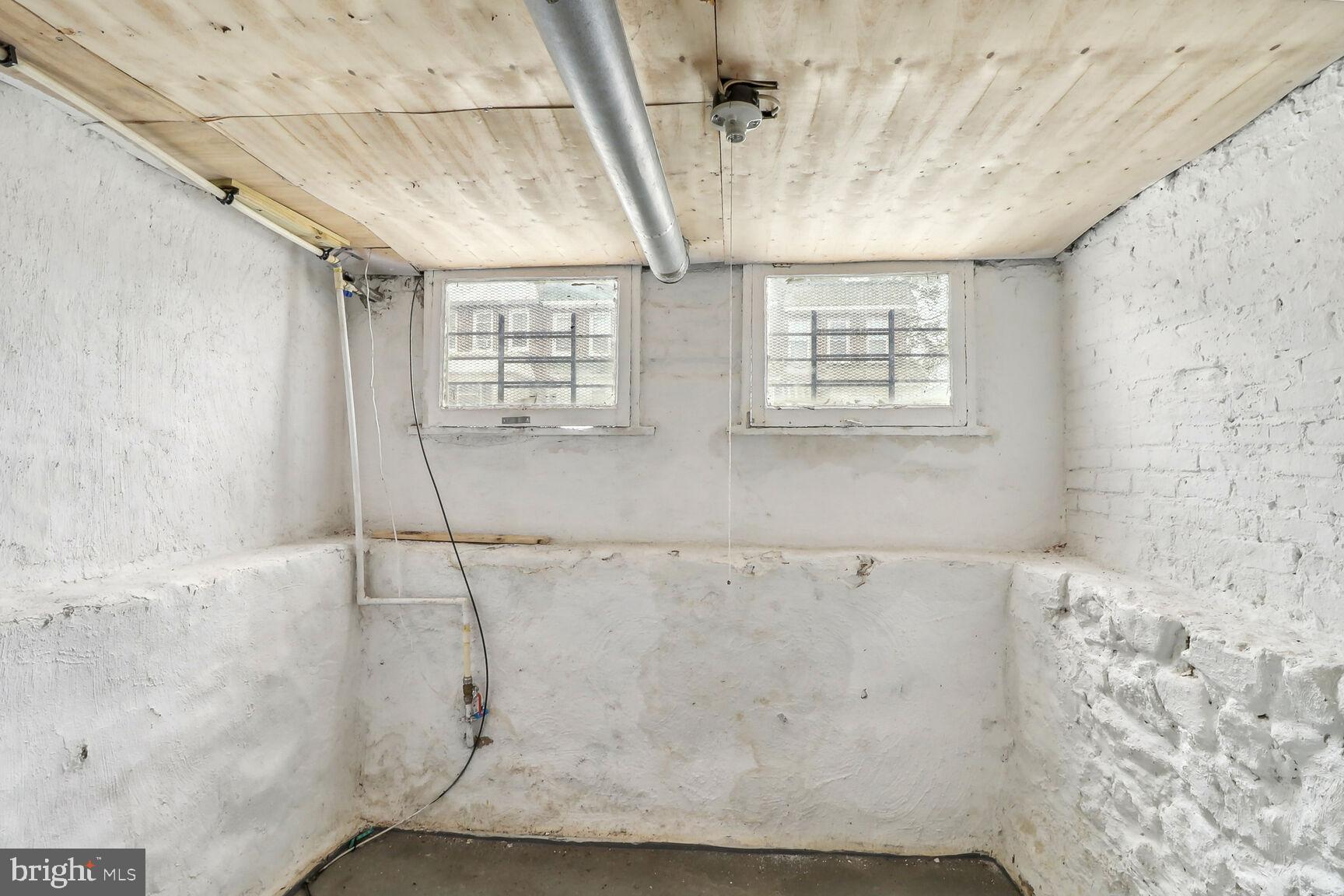 2818 Quantico Avenue Baltimore, MD 21215 - Photo 23 of 26