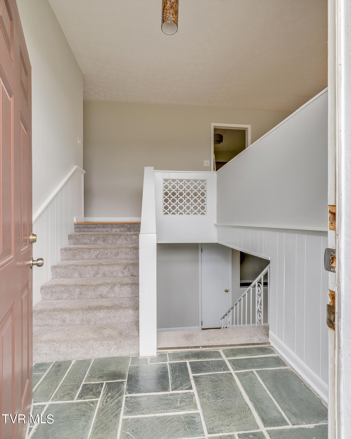 1020 Kidwell Ridge Road Morristown, TN 37814 - Photo 7 of 25 004