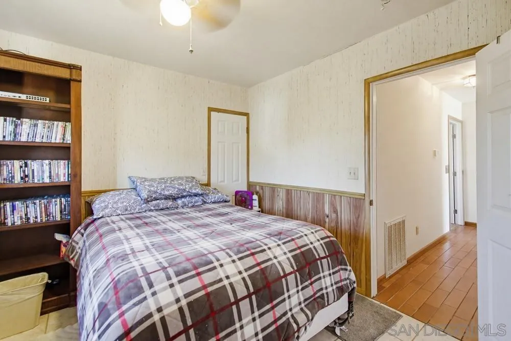 9149 Oso Road Spring Valley, CA 91977 - Photo 22 of 59