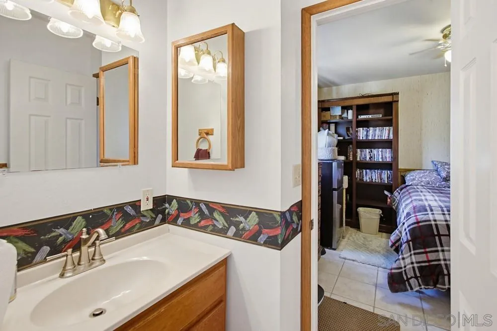 9149 Oso Road Spring Valley, CA 91977 - Photo 26 of 59