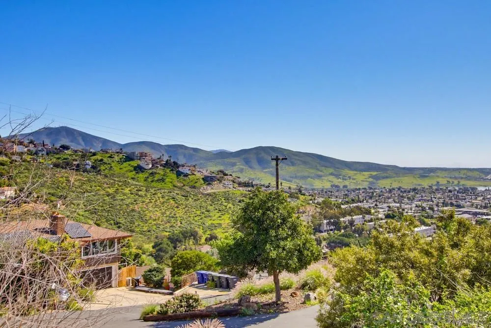 9149 Oso Road Spring Valley, CA 91977 - Photo 30 of 59