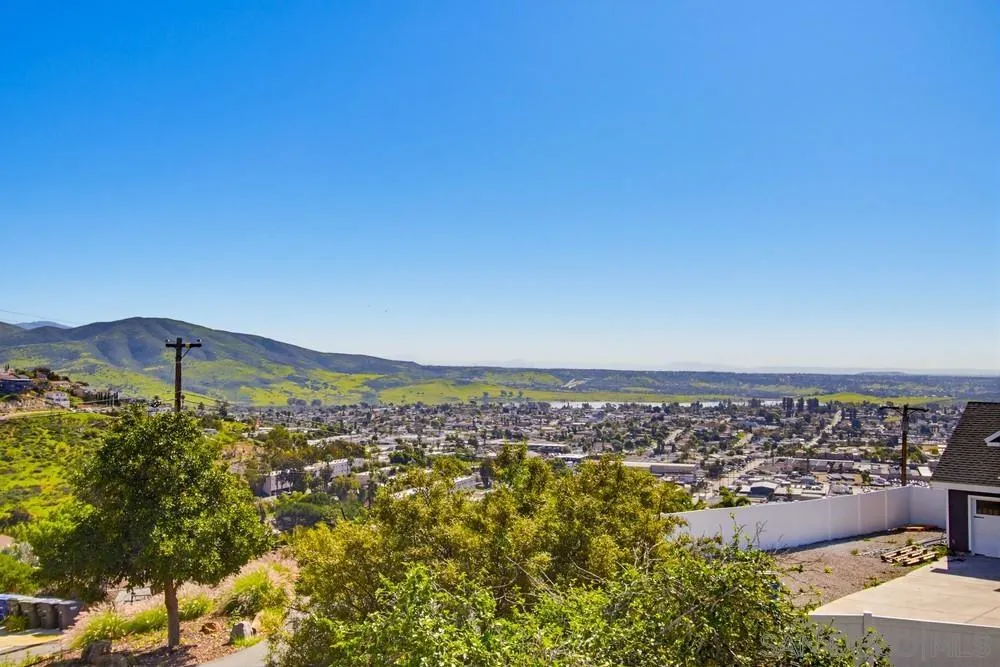 9149 Oso Road Spring Valley, CA 91977 - Photo 31 of 59