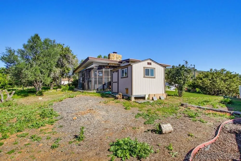 9149 Oso Road Spring Valley, CA 91977 - Photo 36 of 59