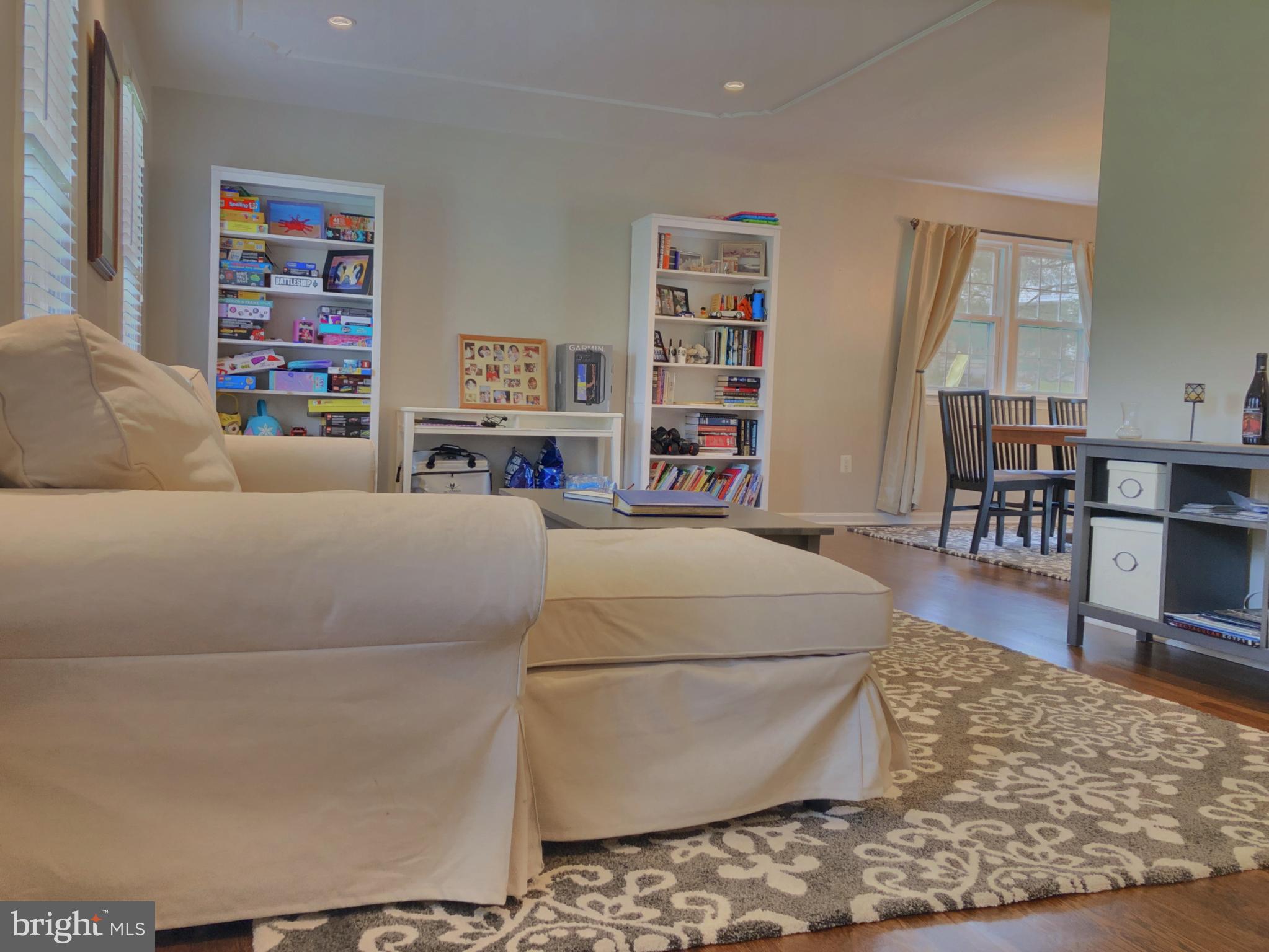 15133 Middlegate Road Silver Spring, MD 20905 - Photo 15 of 43 Gallery Image 15