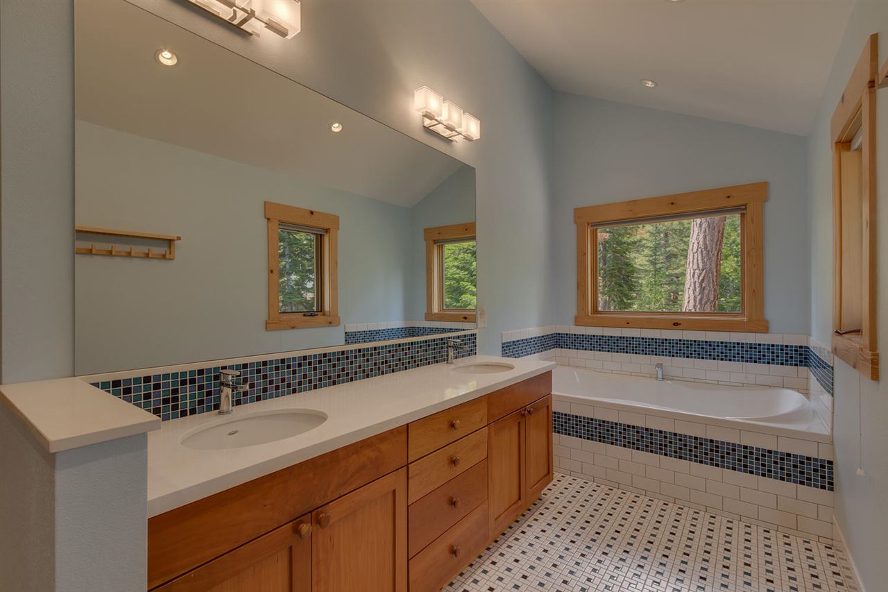 638 Sunset Road Carnelian Bay, CA 96140 - Photo 10 of 13 Gallery Image 10