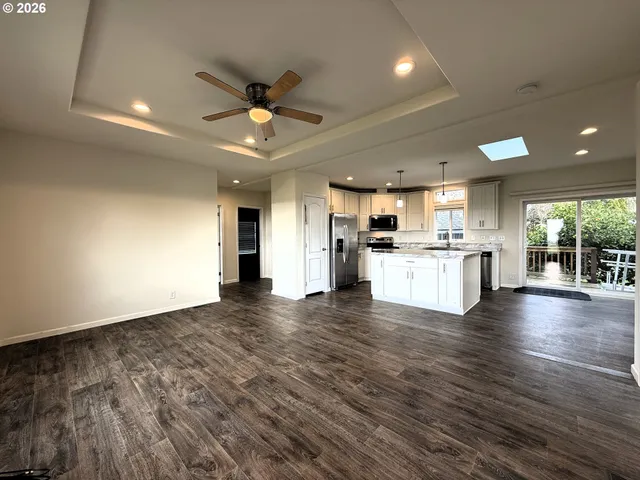 $599,000 | 15130 Highway 101, Brookings, OR 97415