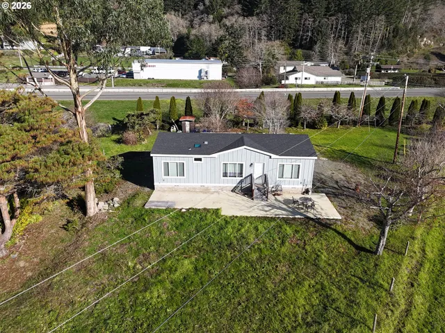 $599,000 | 15130 Highway 101, Brookings, OR 97415