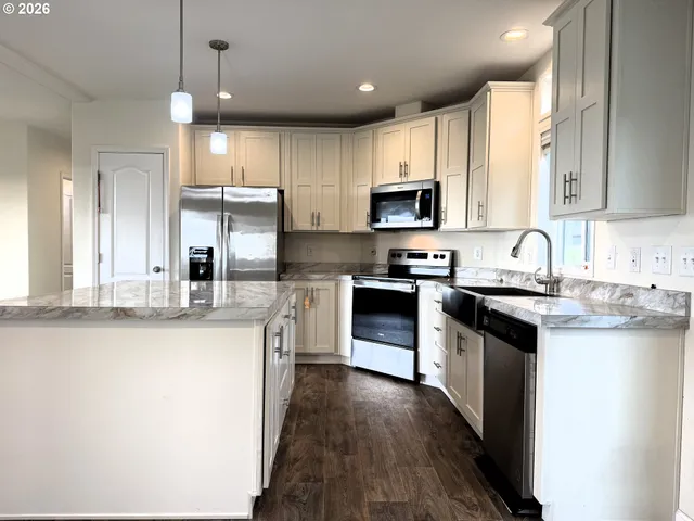 $599,000 | 15130 Highway 101, Brookings, OR 97415