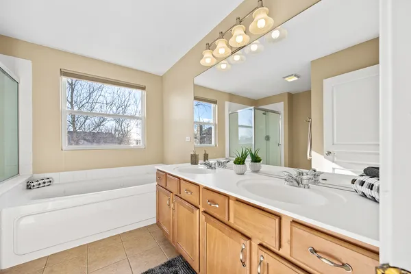 $489,900 | 6 Catalpa Court, Bolingbrook, IL 60490