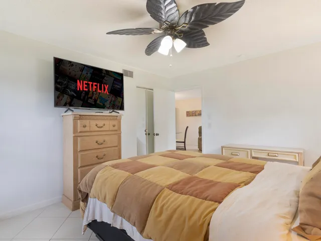 $234,900 | 857 Worcester Lane, Unit B, Lake Worth, FL 33467