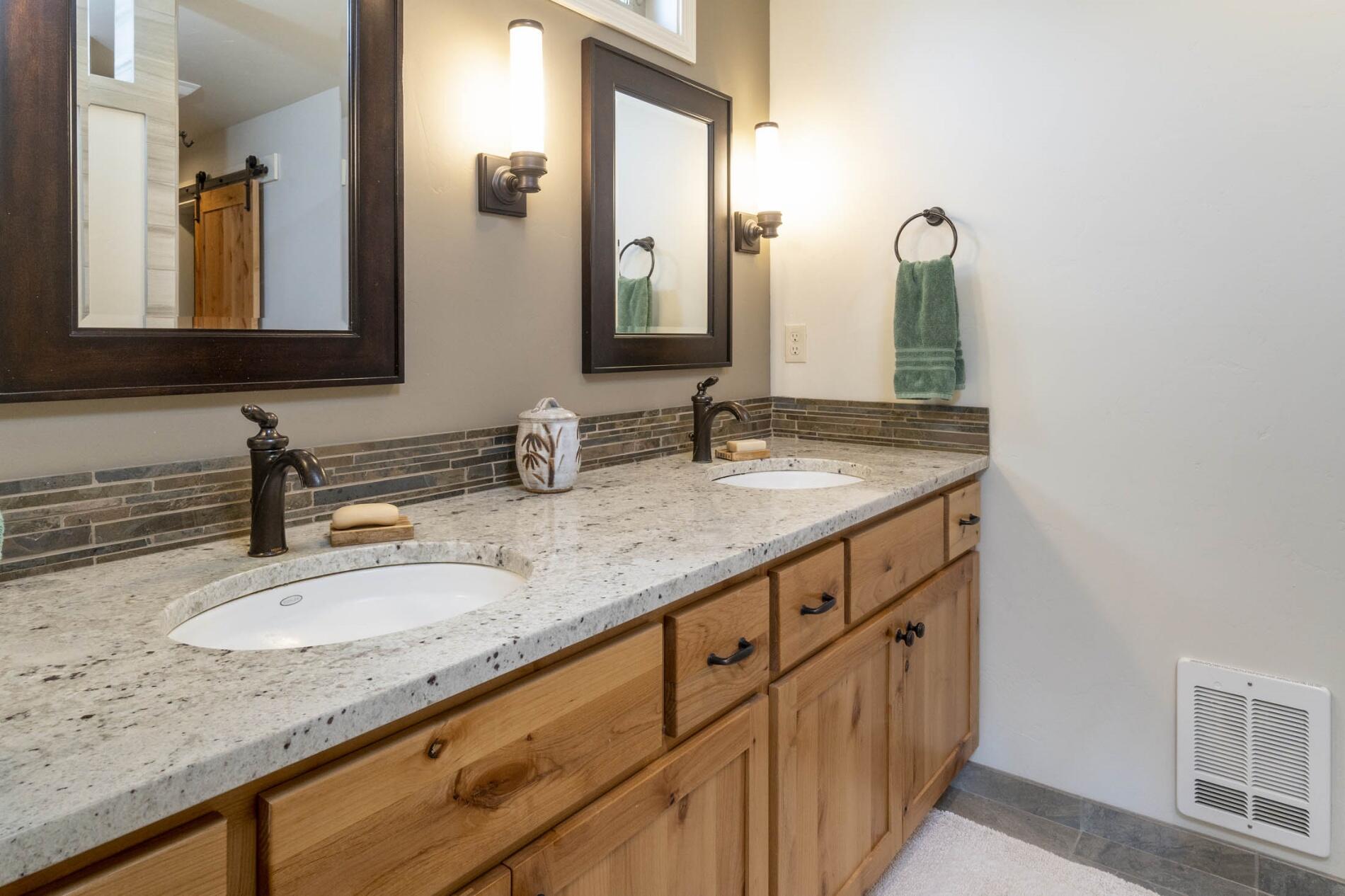 18430 Walton Road Bend, OR 97703 - Photo 22 of 50 batch_21. Walton master bath counter