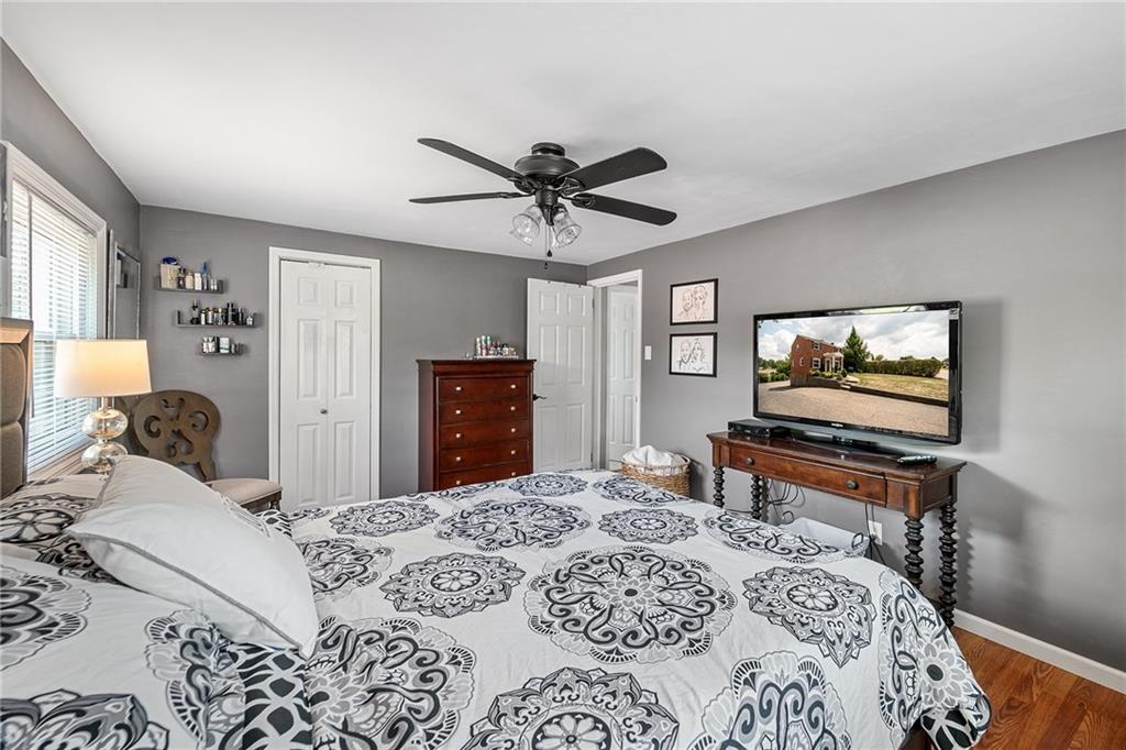 213 Orchard Spring Road Pittsburgh, PA 15220 - Photo 14 of 25 Gallery Image 14