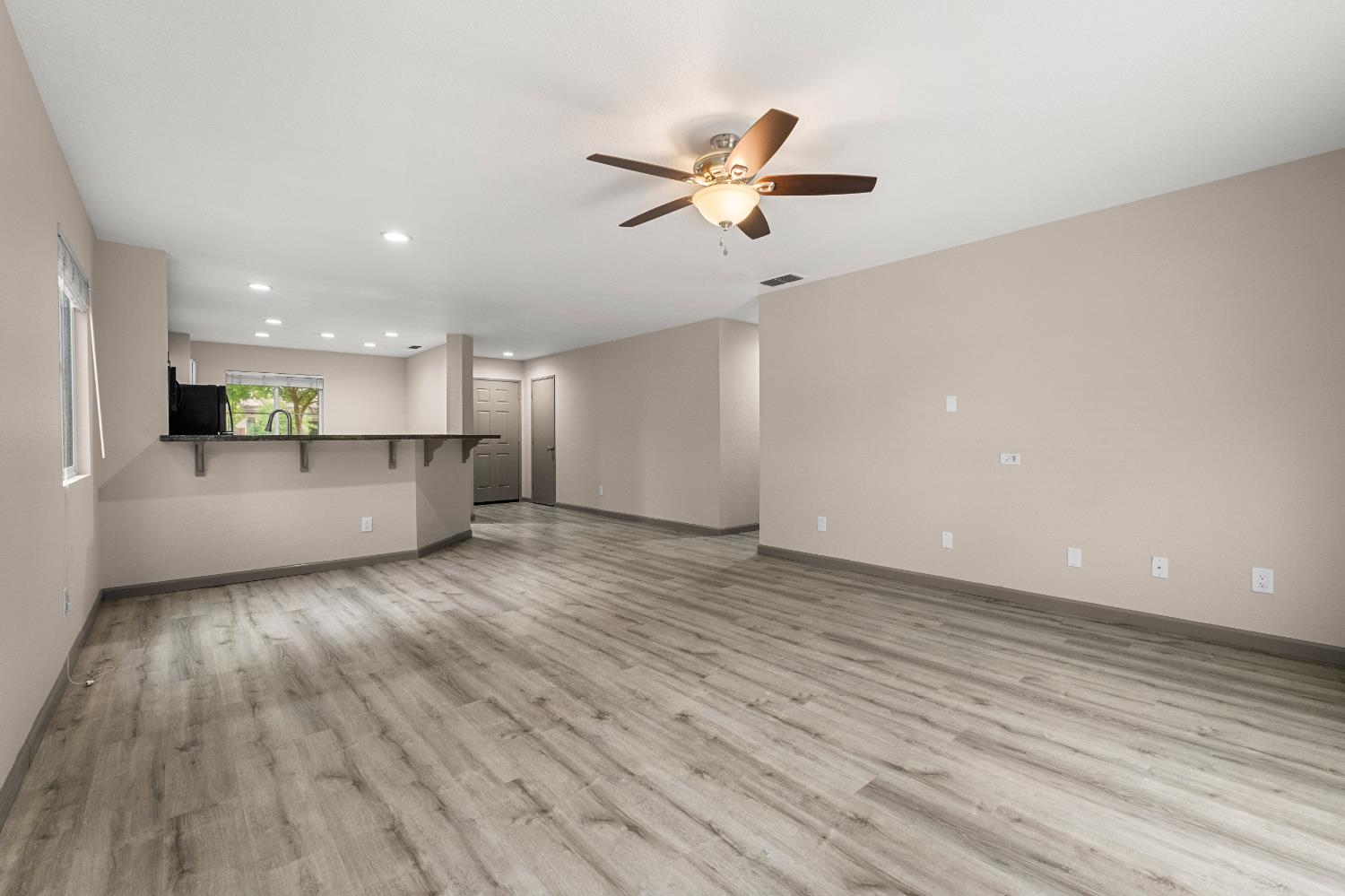 4380 Pinckney Way Mather, CA 95655 - Photo 17 of 44