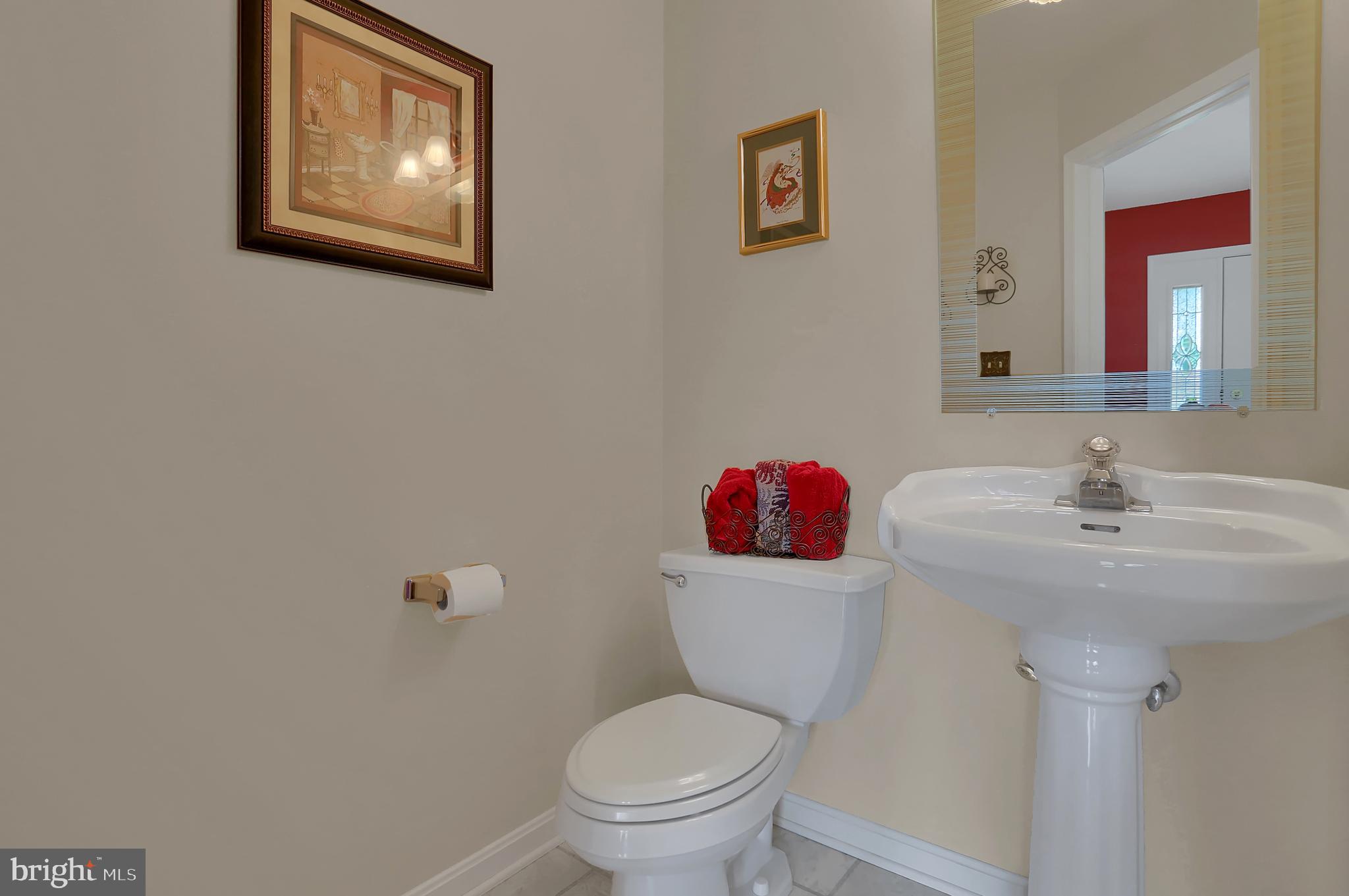 120 Fox Run Road Hanover, PA 17331 - Photo 5 of 46