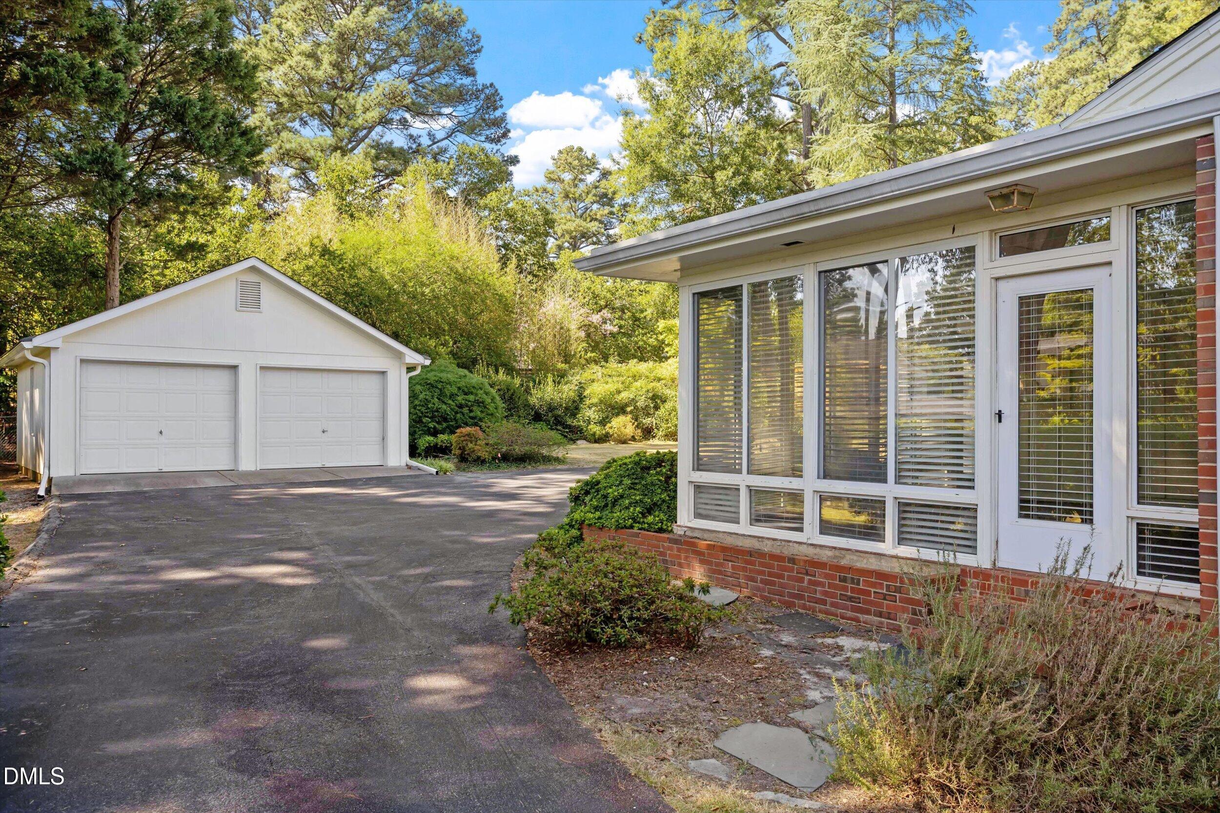 3413 Redbud Lane Raleigh, NC 27607 - Photo 2 of 33 02