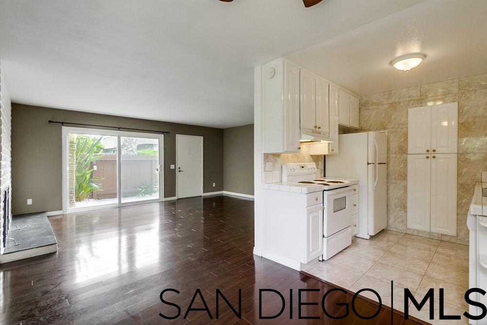 409 Requeza Street, Unit D1 Encinitas, CA 92024 - Photo 8 of 24 Gallery Image 8