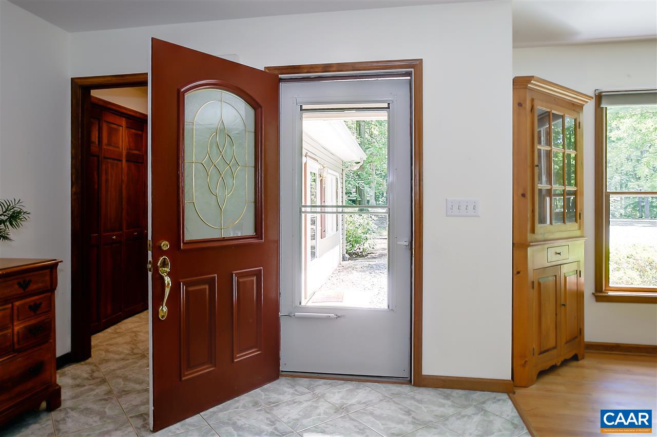 13 Woodridge Road Palmyra, VA 22963 - Photo 11 of 35 Ceramic Tile Flooring