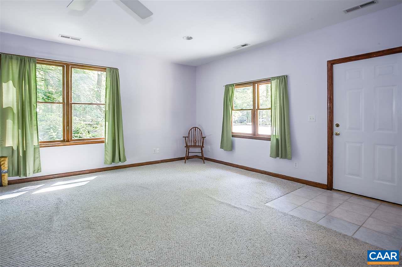 13 Woodridge Road Palmyra, VA 22963 - Photo 27 of 35 OR Studio, In-law apartment, private entrance!