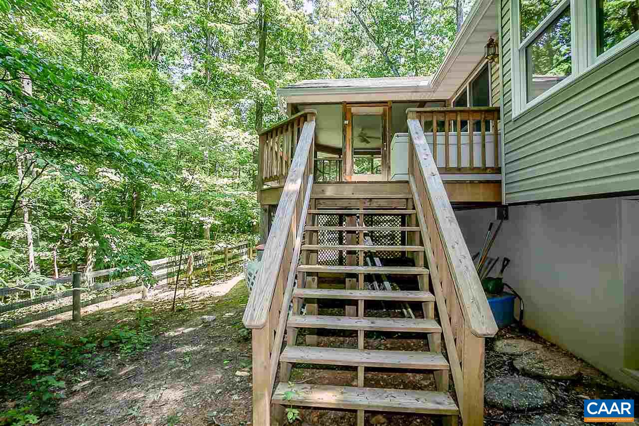 13 Woodridge Road Palmyra, VA 22963 - Photo 32 of 35 Fenced Area