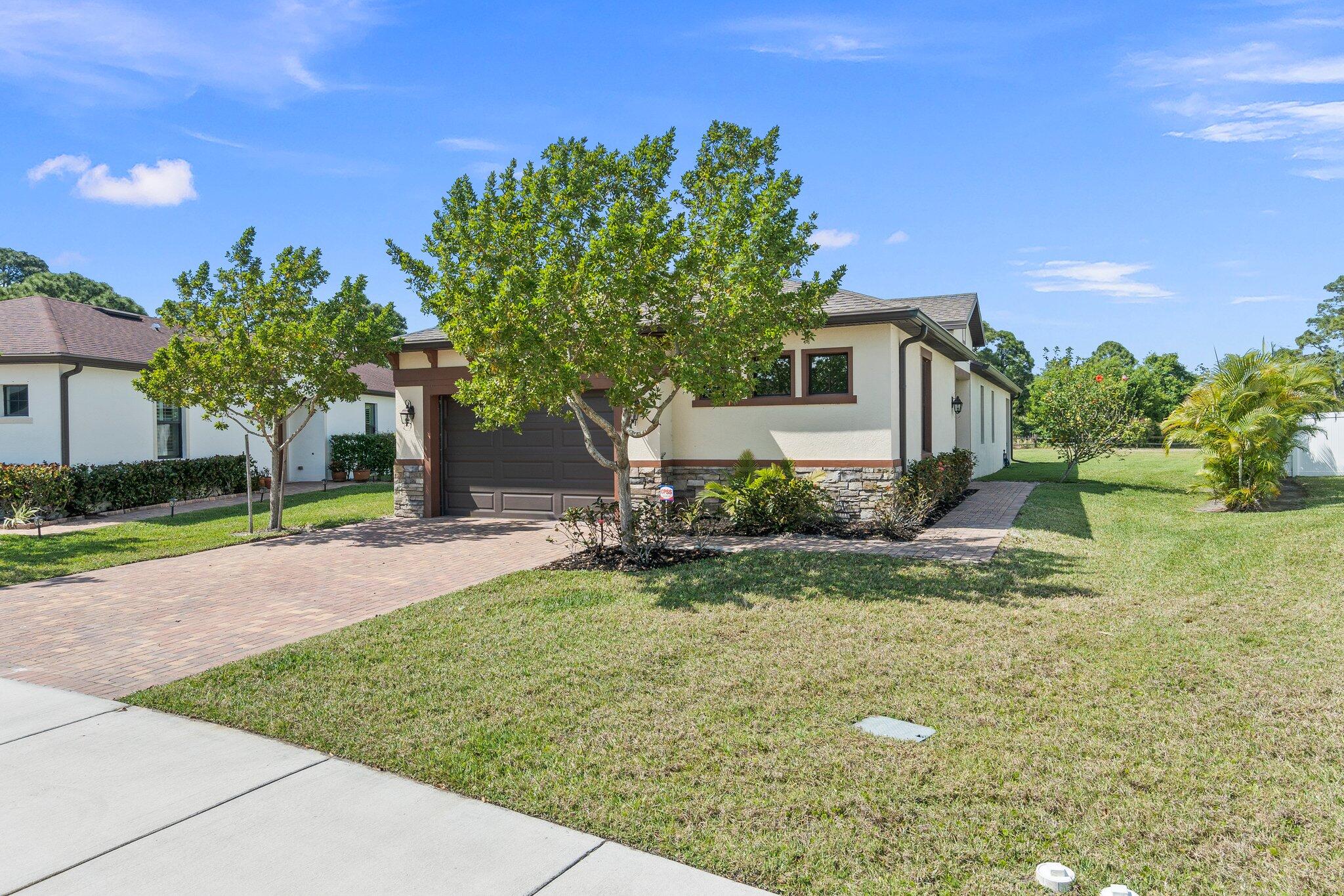 197 Southeast Via Visconti  