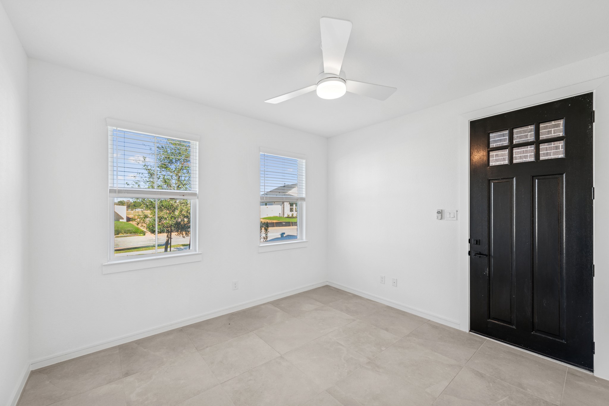 29314 Suncreek Rnch Court Waller, TX 77484 - Photo 4 of 22 Extra Suite Plus living room (*Photo not of actual home and used for illustration purposes only.)