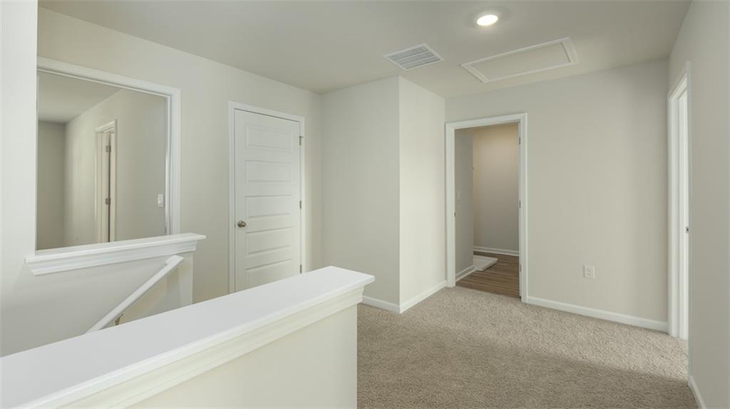 488 Bullock Pass Jefferson, GA 30549 - Photo 19 of 61 a view of hallway with window